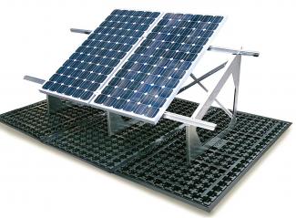 Extensive ballast distribution achieved with the ZinCo Solar Base SB with Solar Base Frame for installing the solar modules. ZinCo Solar Base SB